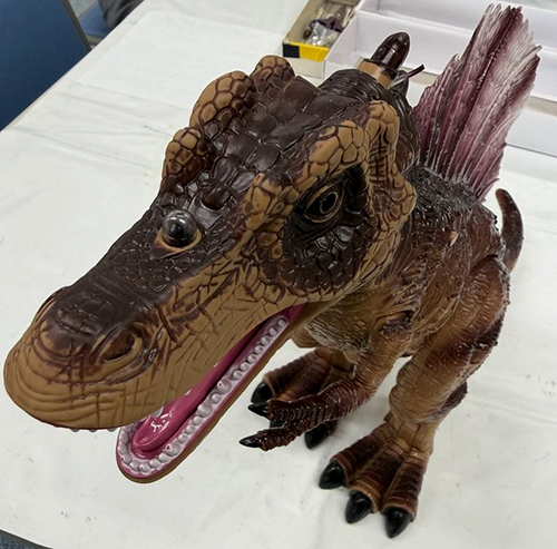 スピノサウルス